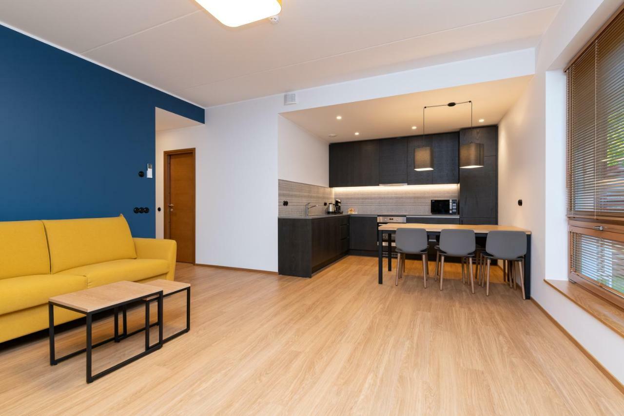 Self-Check-In 2 Bedroom Apartment With A Terrace And Free Parking Tallinn Buitenkant foto