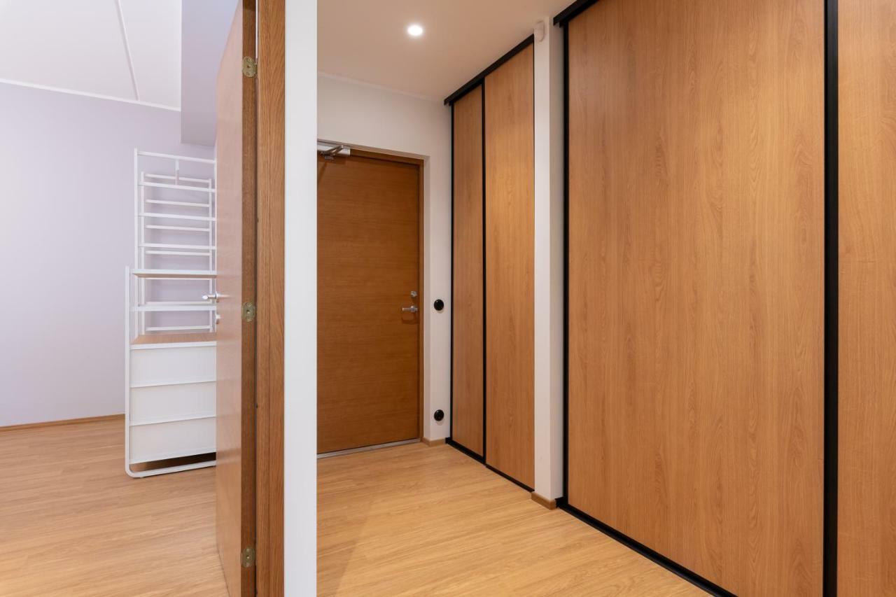 Self-Check-In 2 Bedroom Apartment With A Terrace And Free Parking Tallinn Buitenkant foto