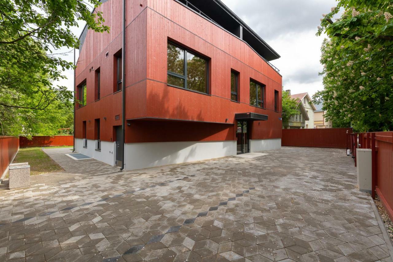 Self-Check-In 2 Bedroom Apartment With A Terrace And Free Parking Tallinn Buitenkant foto